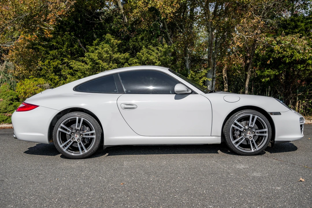 2011 Porsche 997 Carrera - Image 9 of 31