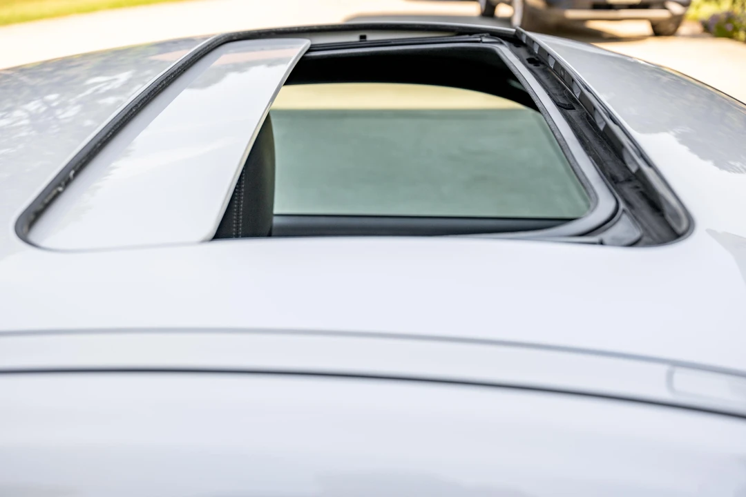 2011 Porsche 997 Carrera - Image 24 of 31