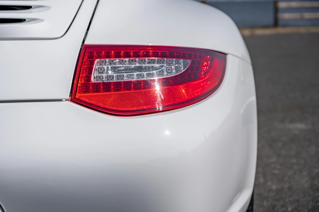 2011 Porsche 997 Carrera - Image 18 of 31