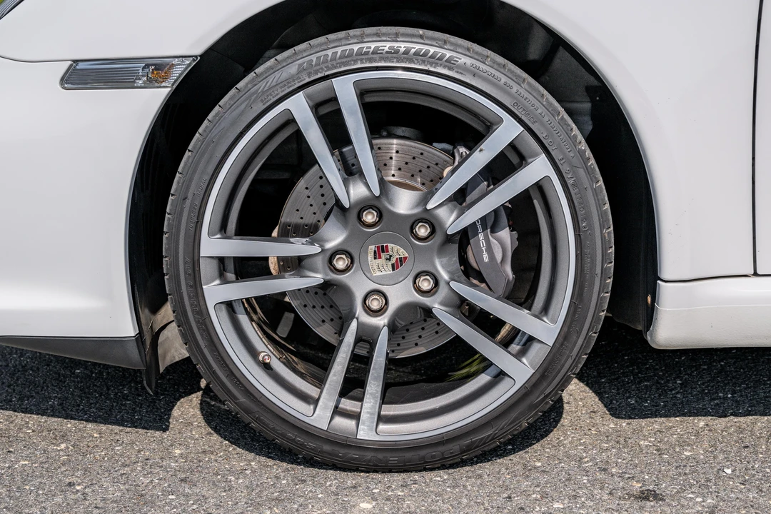 2011 Porsche 997 Carrera - Image 26 of 31