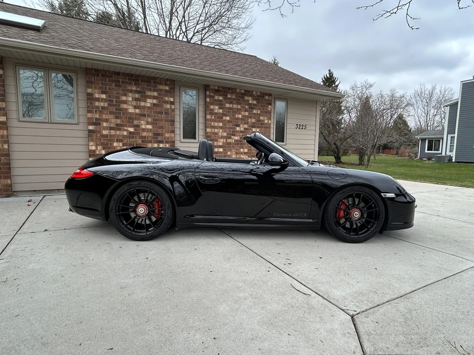 2011 Porsche 997 Carrera GTS - Image 8 of 31