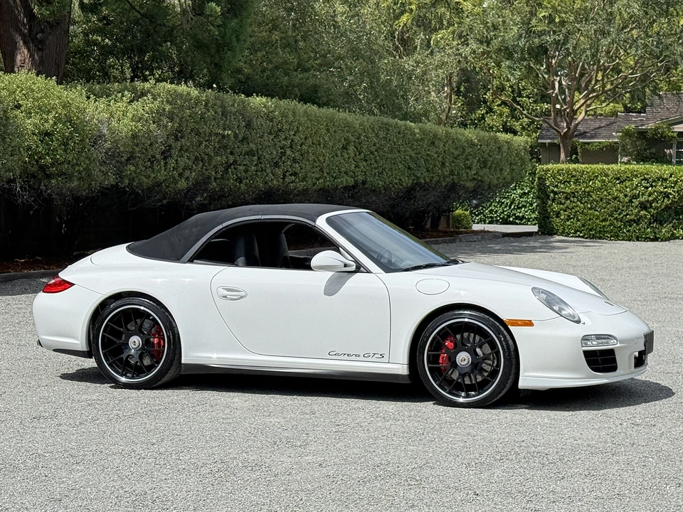 2011 Porsche 997 Carrera GTS - Image 24 of 31
