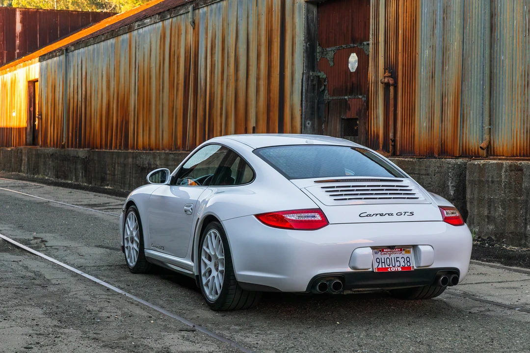 2011 Porsche 997 Carrera - Image 22 of 31