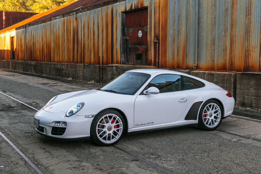 2011 Porsche 997 Carrera - Image 2 of 31