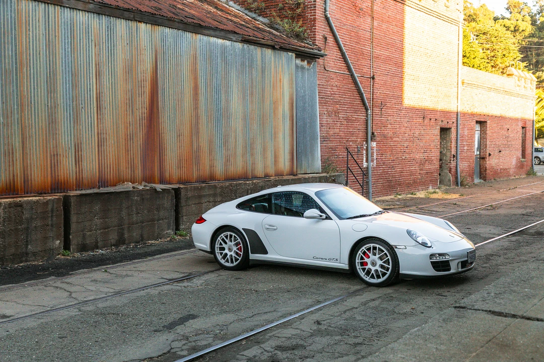 2011 Porsche 997 Carrera - Image 16 of 31