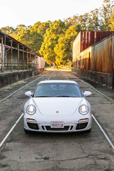 2011 Porsche 997 Carrera - Image 9 of 31
