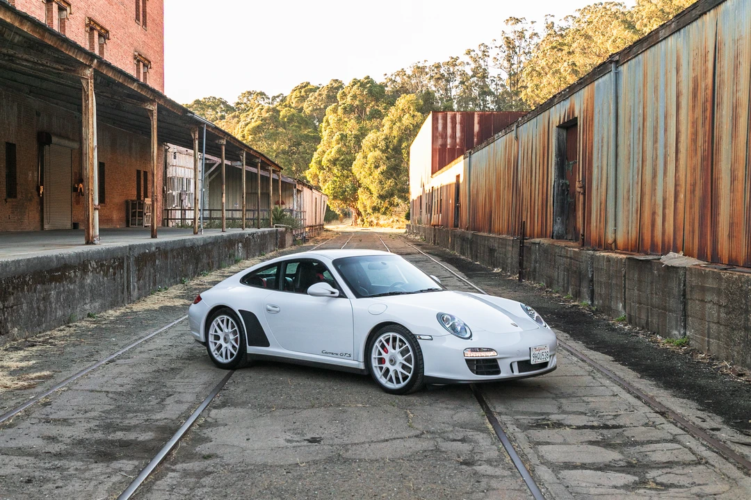 2011 Porsche 997 Carrera - Image 13 of 31