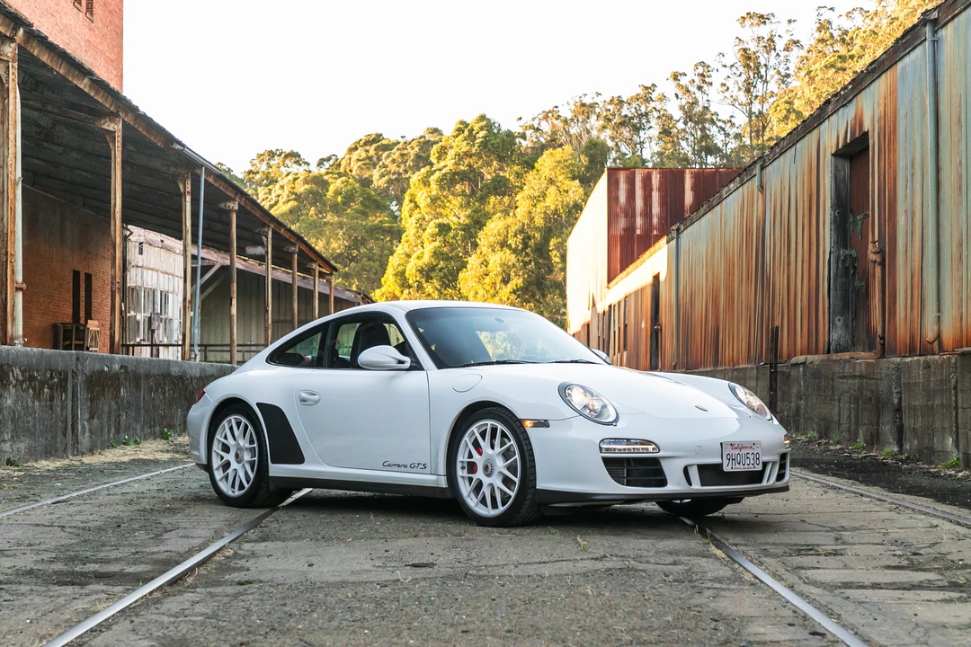 2011 Porsche 997 Carrera - Image 15 of 31