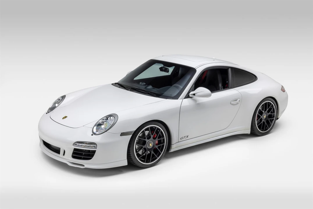 2011 Porsche 997 Carrera - Image 2 of 31