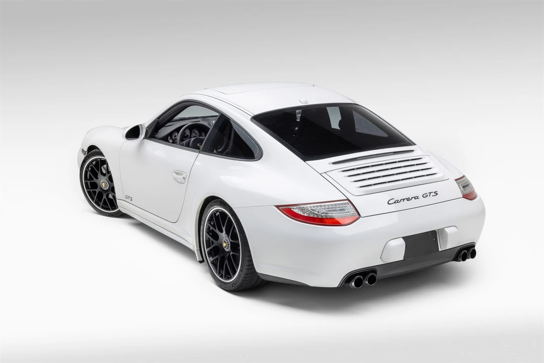 2011 Porsche 997 Carrera - Image 18 of 31