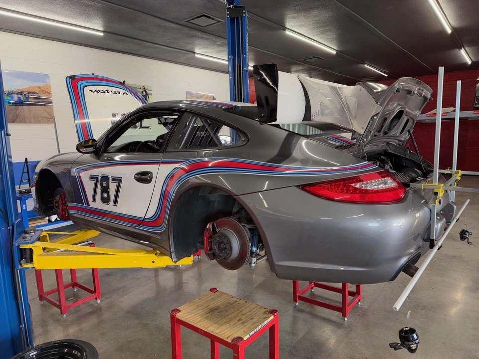2011 Porsche 997 Carrera GTS - Image 16 of 31