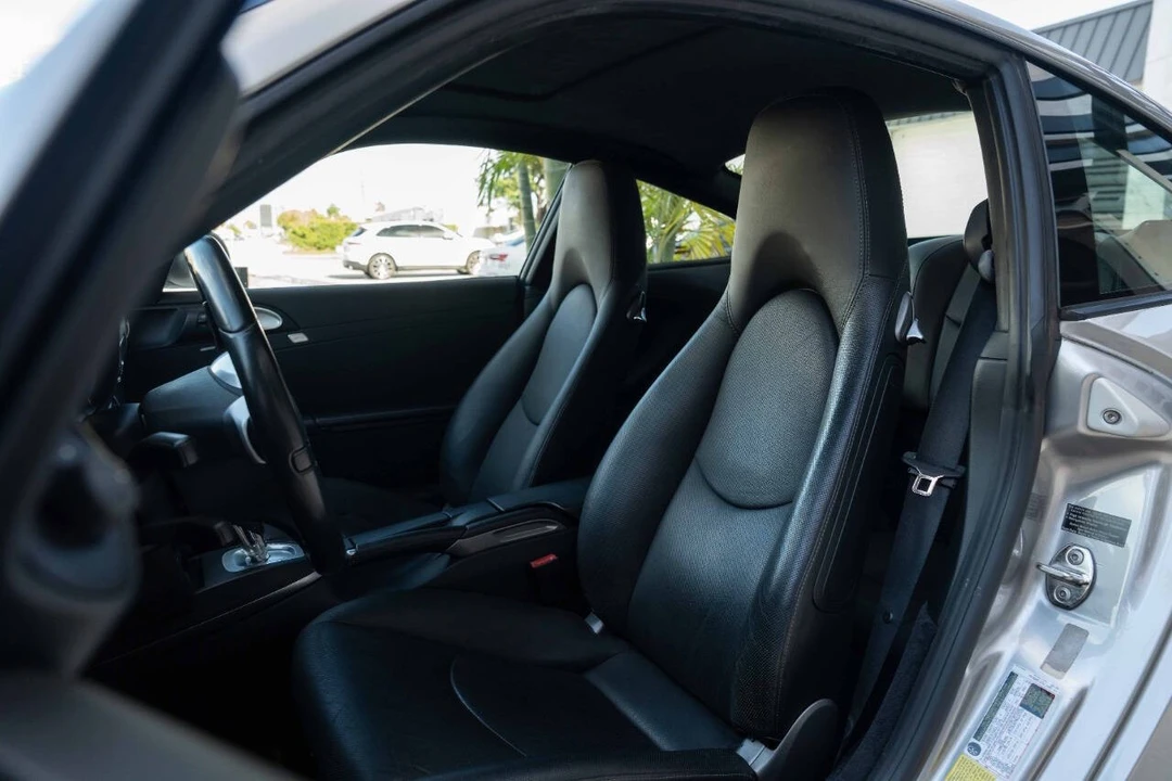 2011 Porsche - Image 4 of 31