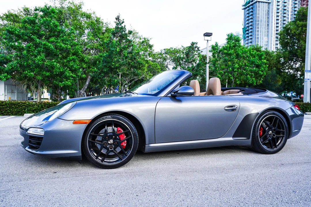 2011 Porsche 997 Carrera S - Image 9 of 31