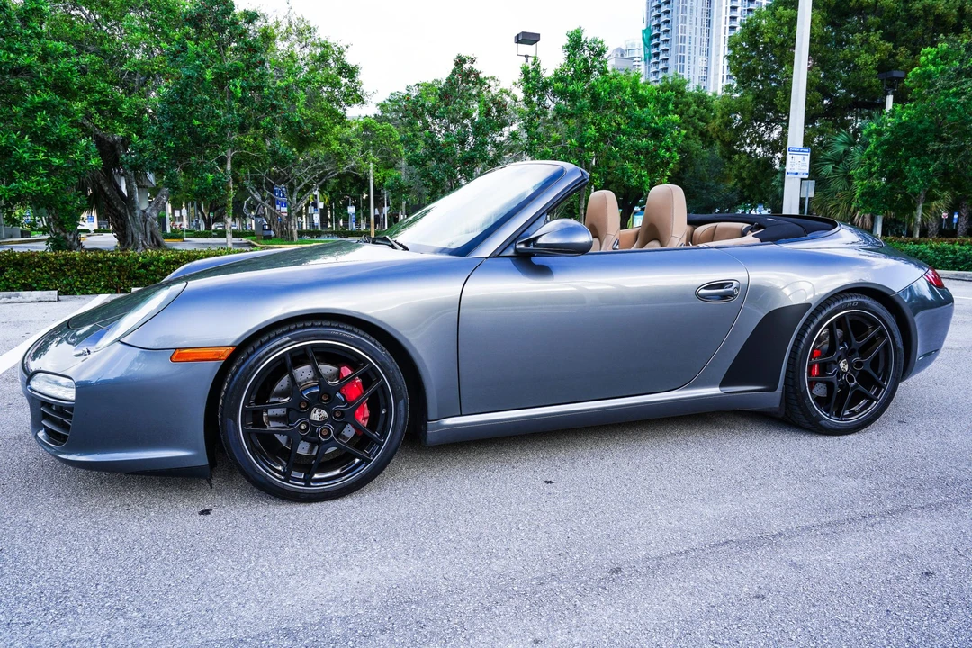 2011 Porsche 997 Carrera S - Image 10 of 31