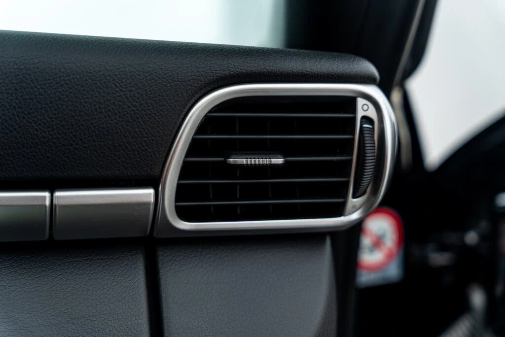 2011 Porsche 997 Carrera S - Image 25 of 31