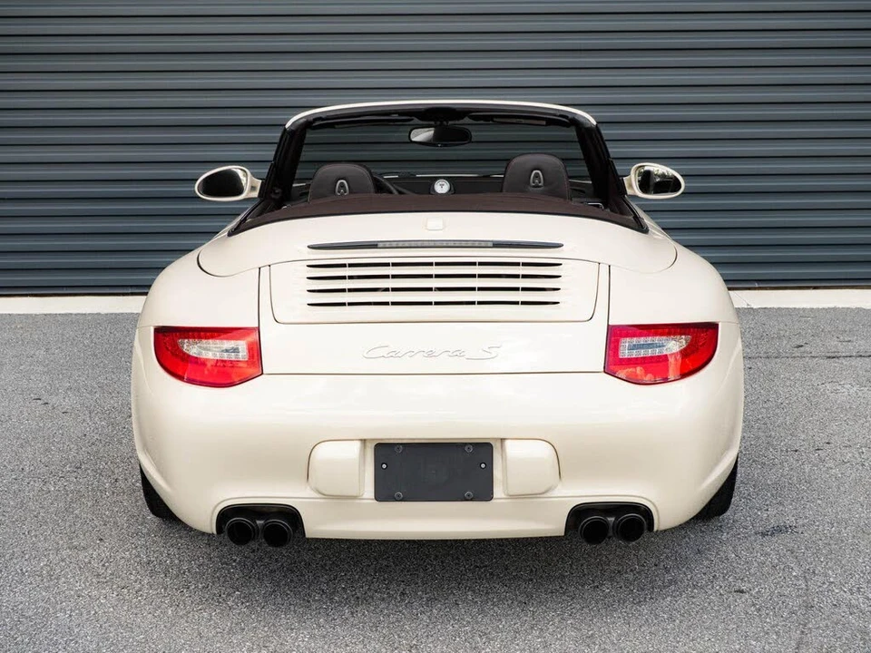 2011 Porsche 997 Carrera S - Image 24 of 31