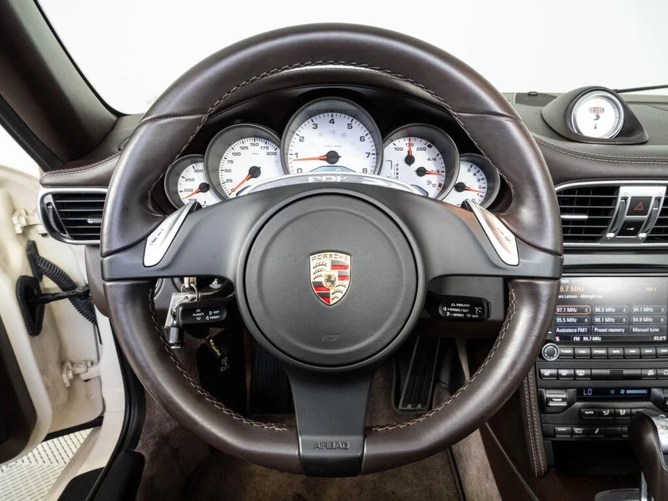 2011 Porsche 997 Carrera S - Image 9 of 31