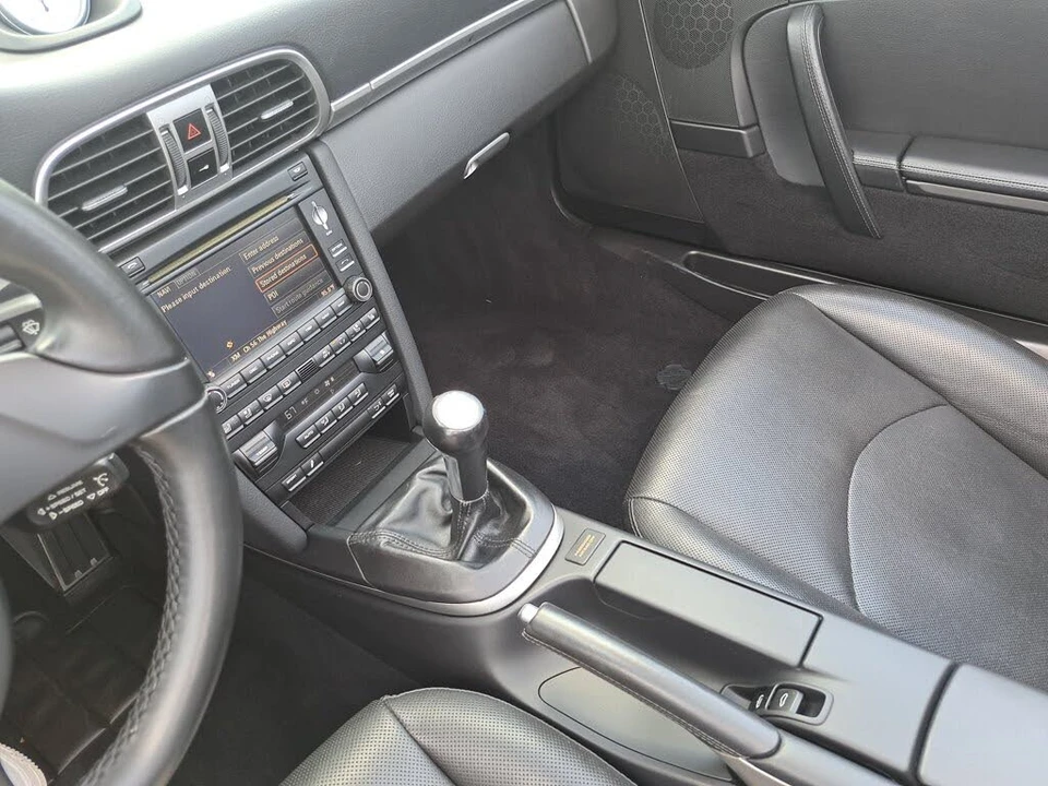2011 Porsche 997 Carrera S - Image 22 of 31