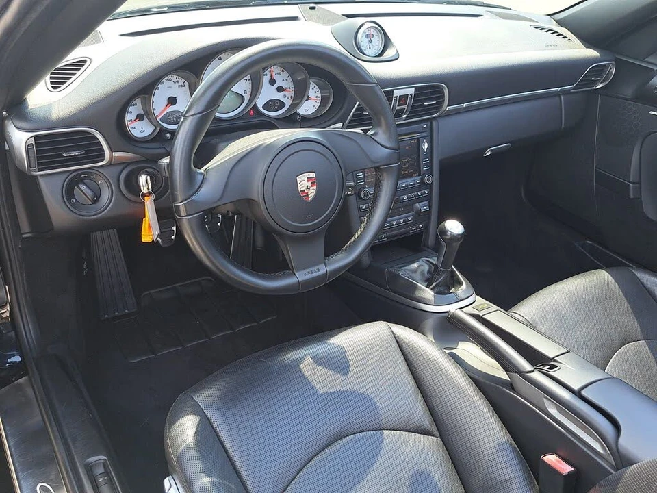 2011 Porsche 997 Carrera S - Image 16 of 31