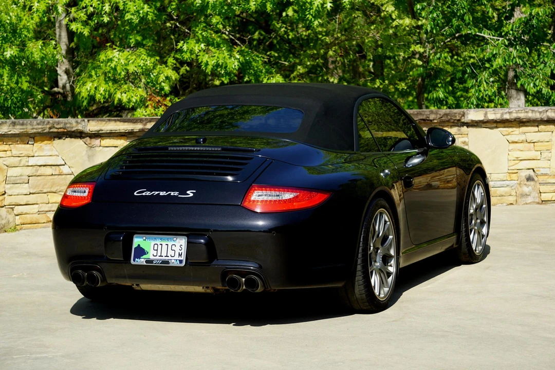 2011 Porsche 997 Carrera S - Image 8 of 31