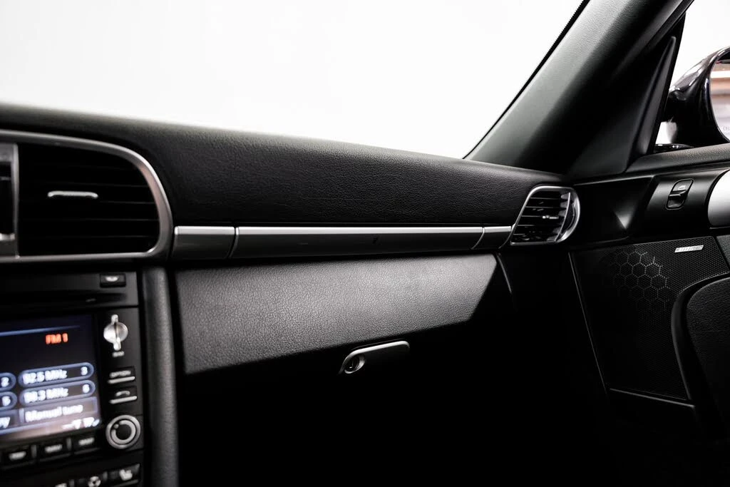 2011 Porsche 997 Carrera S - Image 14 of 31