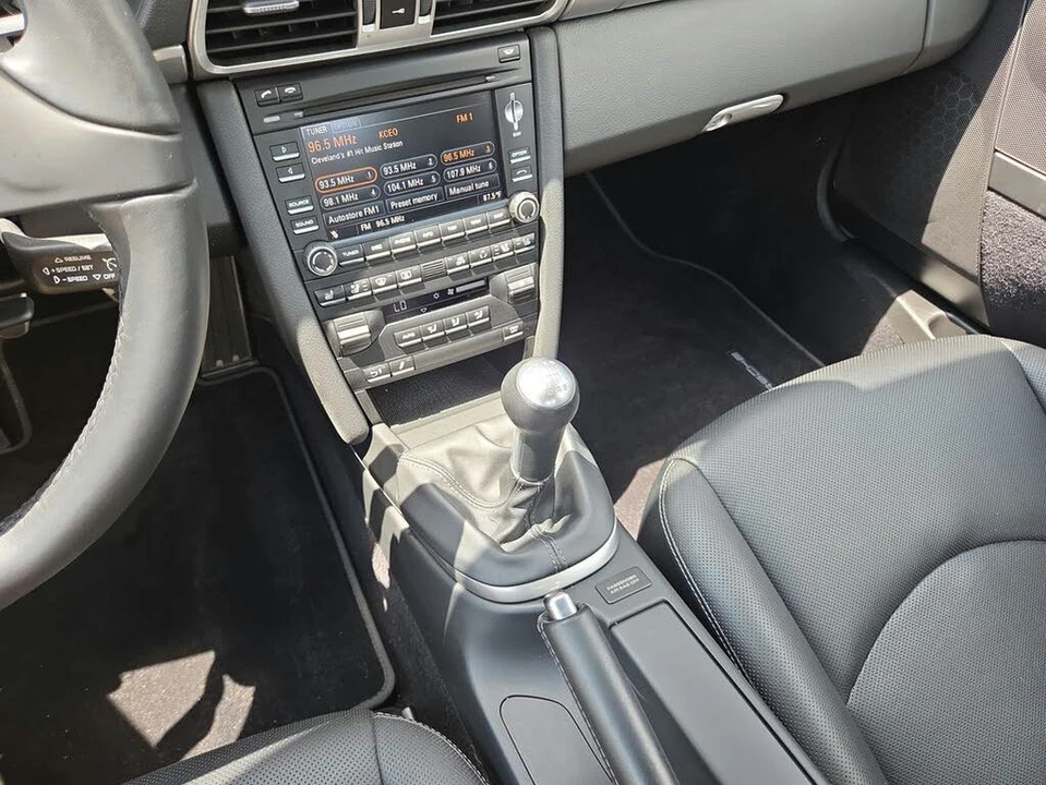 2011 Porsche 997 Carrera S - Image 13 of 28