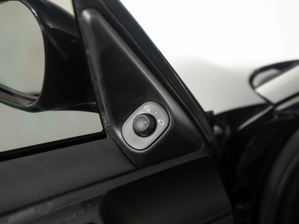 2011 Porsche 997 Carrera S - Image 9 of 31