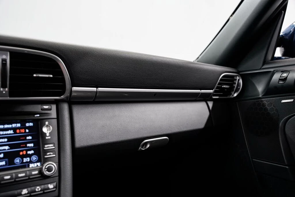 2011 Porsche 997 Carrera S - Image 14 of 31