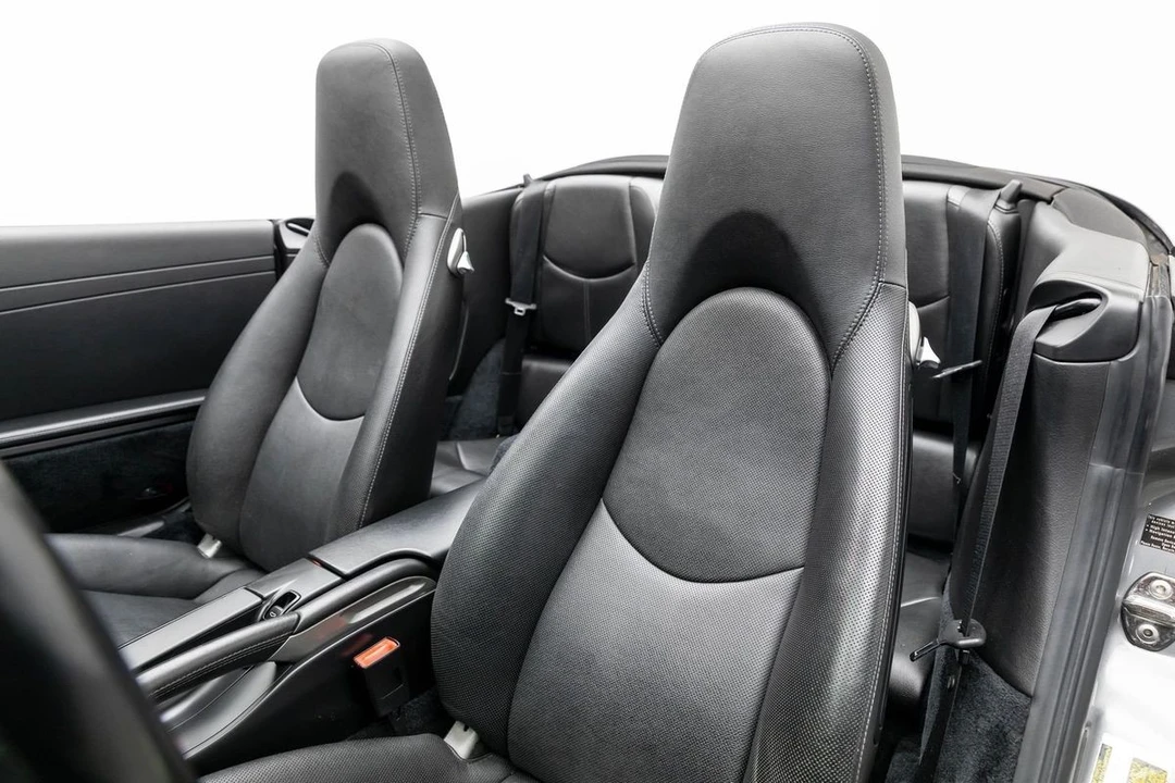 2011 Porsche - Image 19 of 31