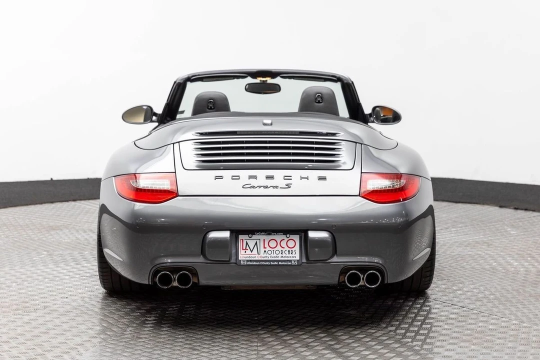 2011 Porsche - Image 5 of 31