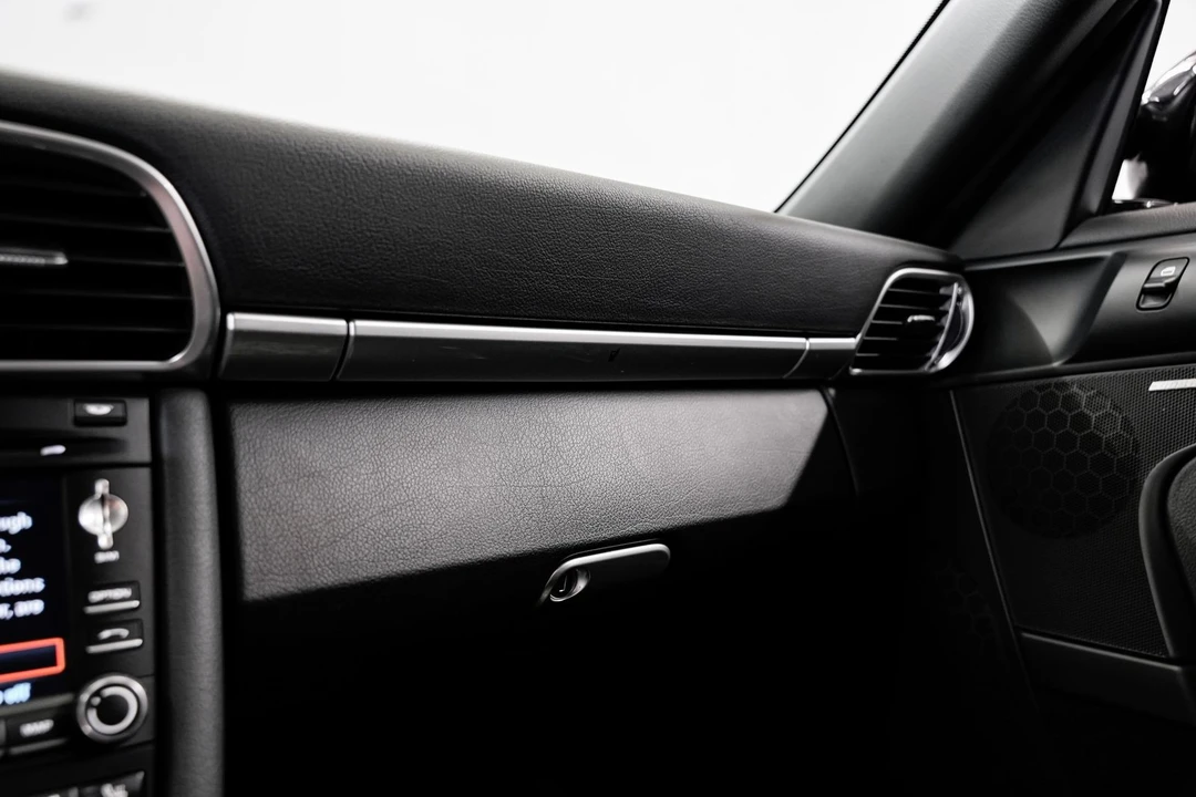 2011 Porsche 997 Carrera S - Image 15 of 31