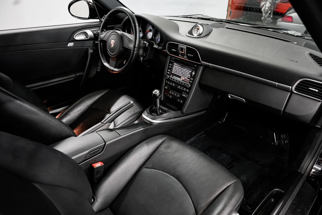 2011 Porsche 997 Carrera S - Image 27 of 31