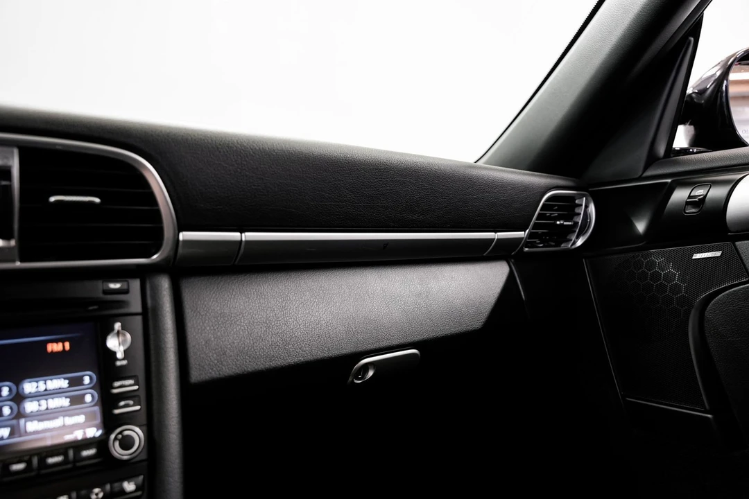 2011 Porsche 997 Carrera S - Image 14 of 31
