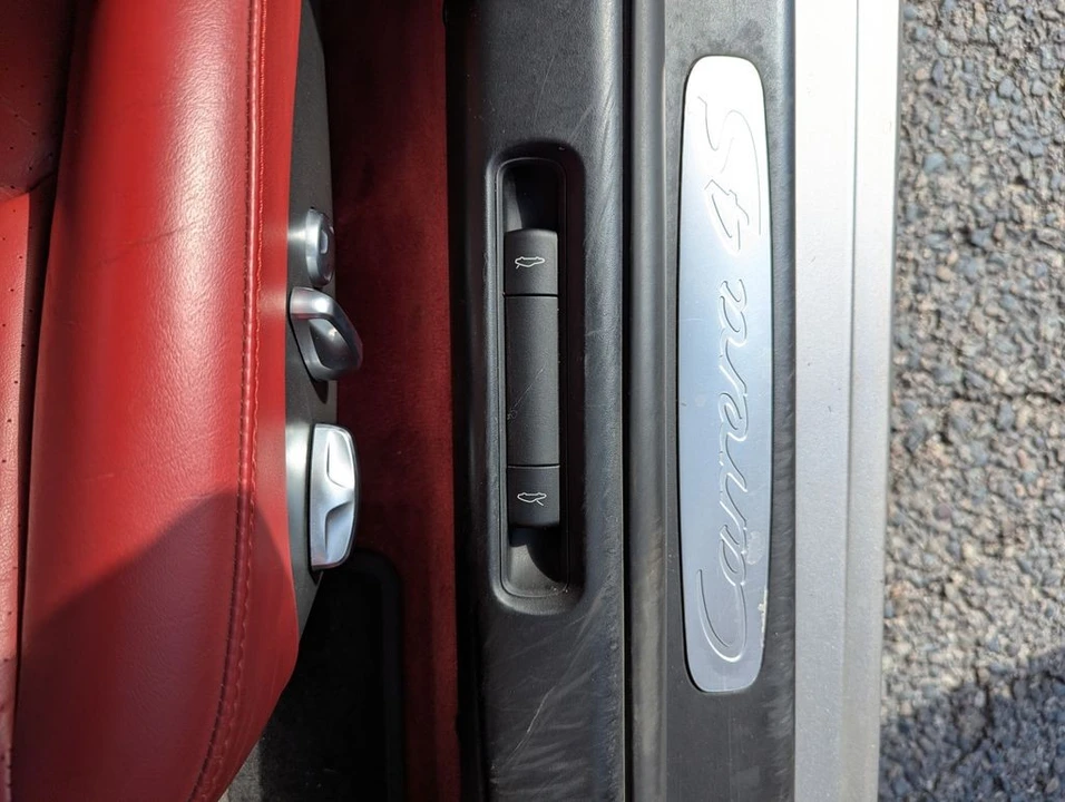 2011 Porsche 997 Carrera S - Image 14 of 31