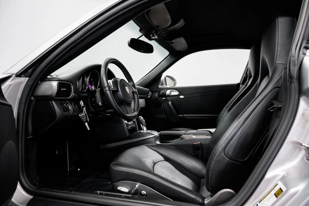 2011 Porsche 997 Carrera - Image 17 of 31