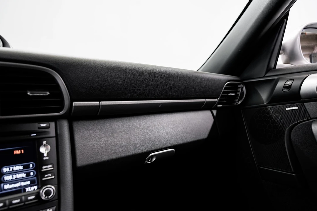 2011 Porsche 997 Carrera - Image 15 of 31