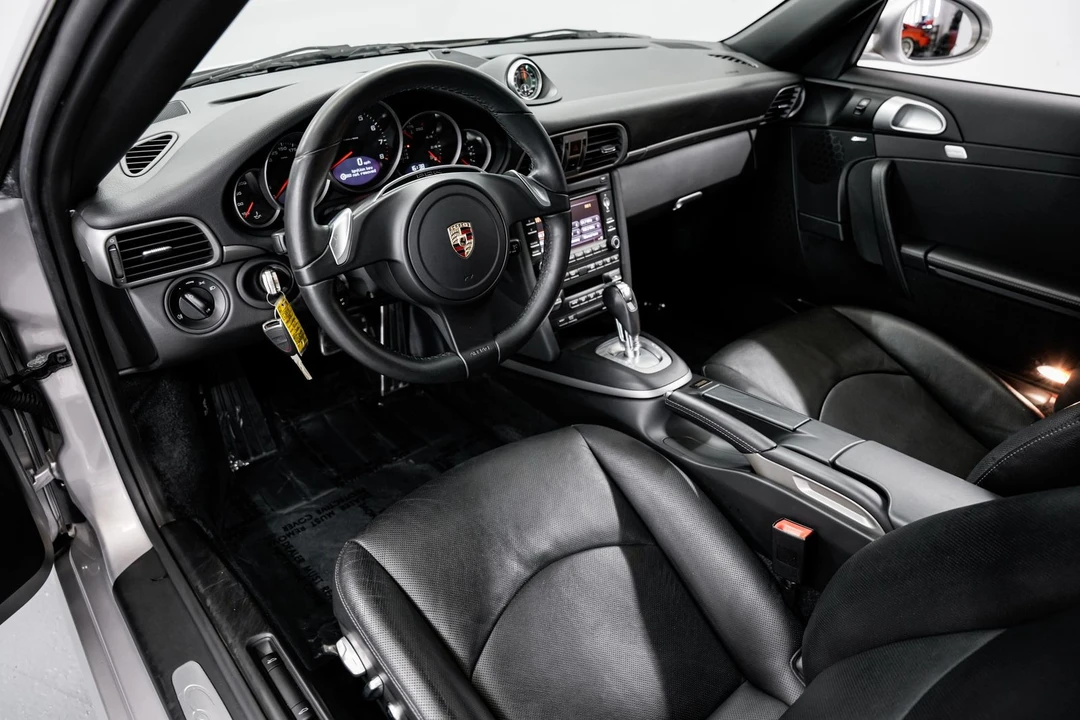 2011 Porsche 997 Carrera - Image 9 of 31