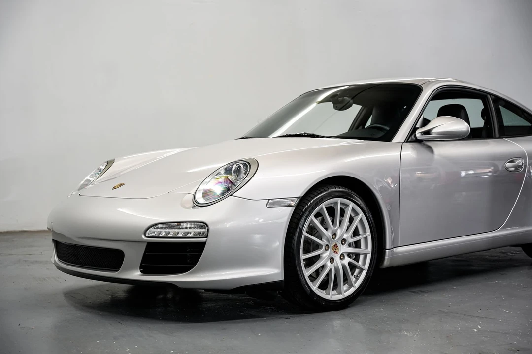 2011 Porsche 997 Carrera - Image 29 of 31
