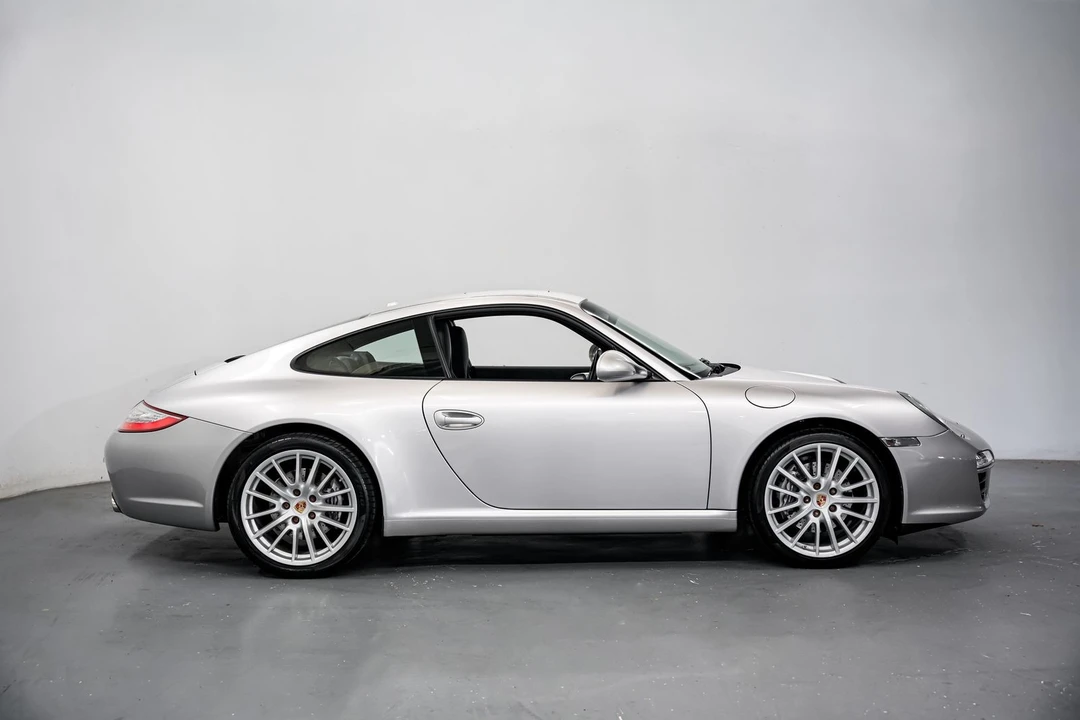 2011 Porsche 997 Carrera - Image 2 of 31