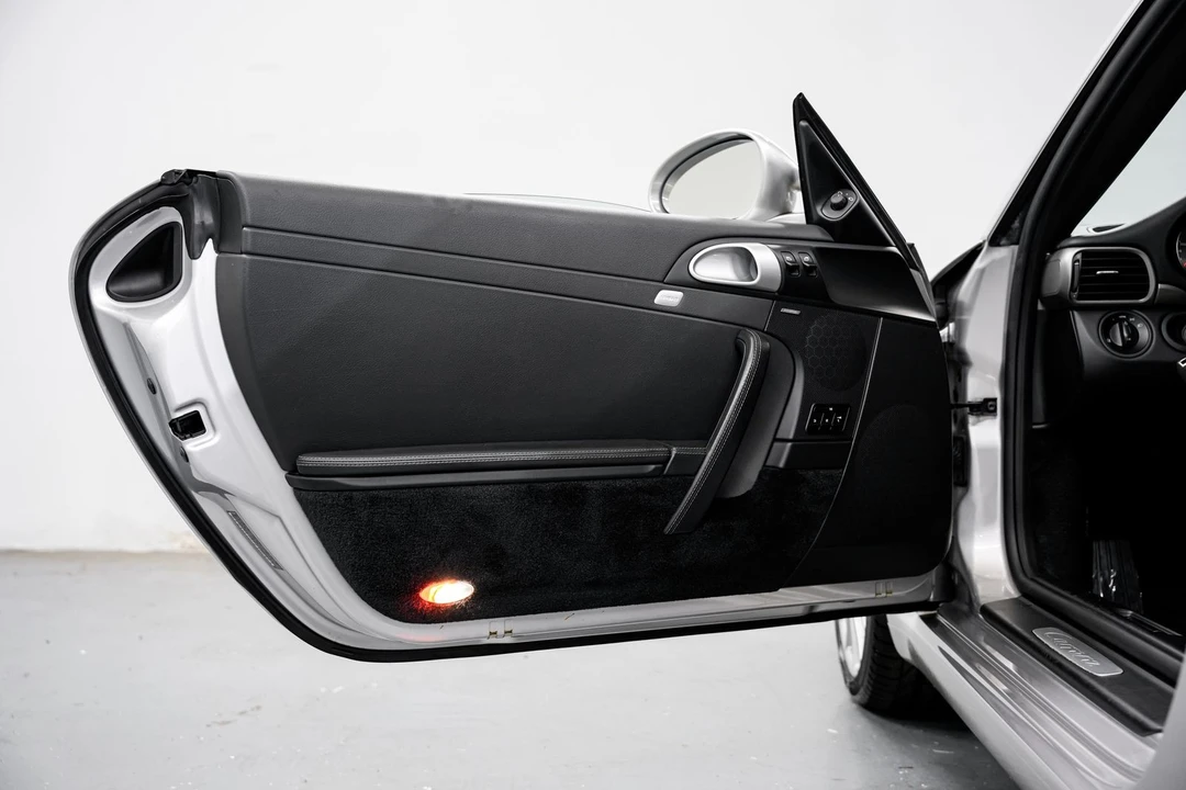 2011 Porsche 997 Carrera - Image 23 of 31