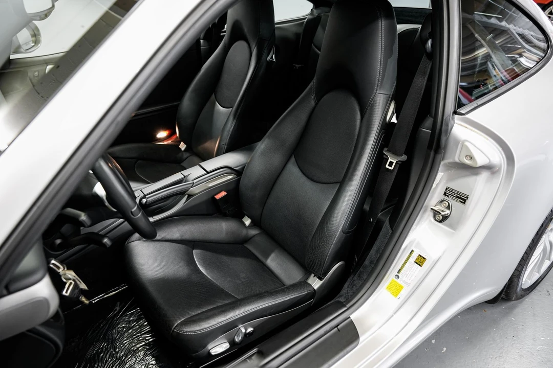 2011 Porsche 997 Carrera - Image 18 of 31