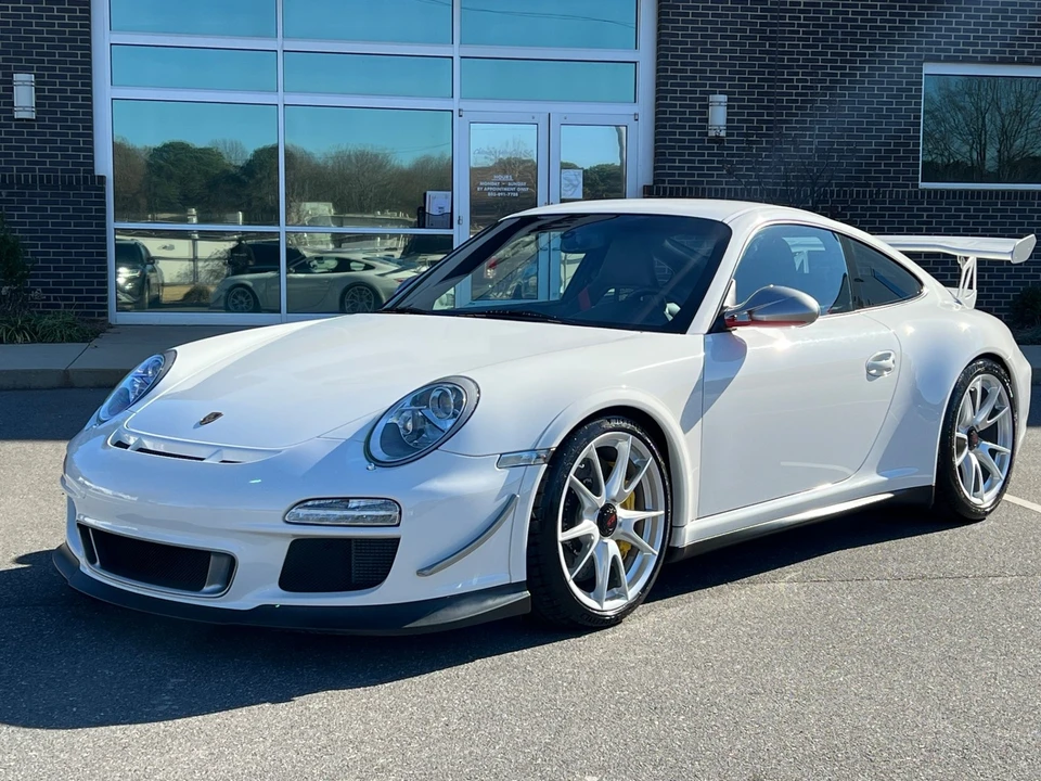 2011 Porsche 997 GT3 RS - Image 2 of 12