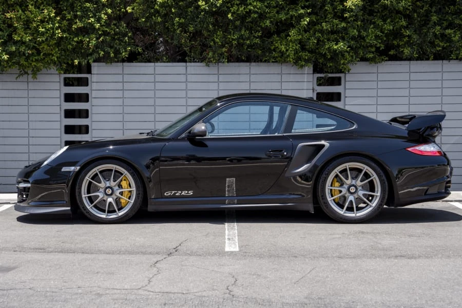 2011 Porsche 997 GT2 - Image 2 of 31