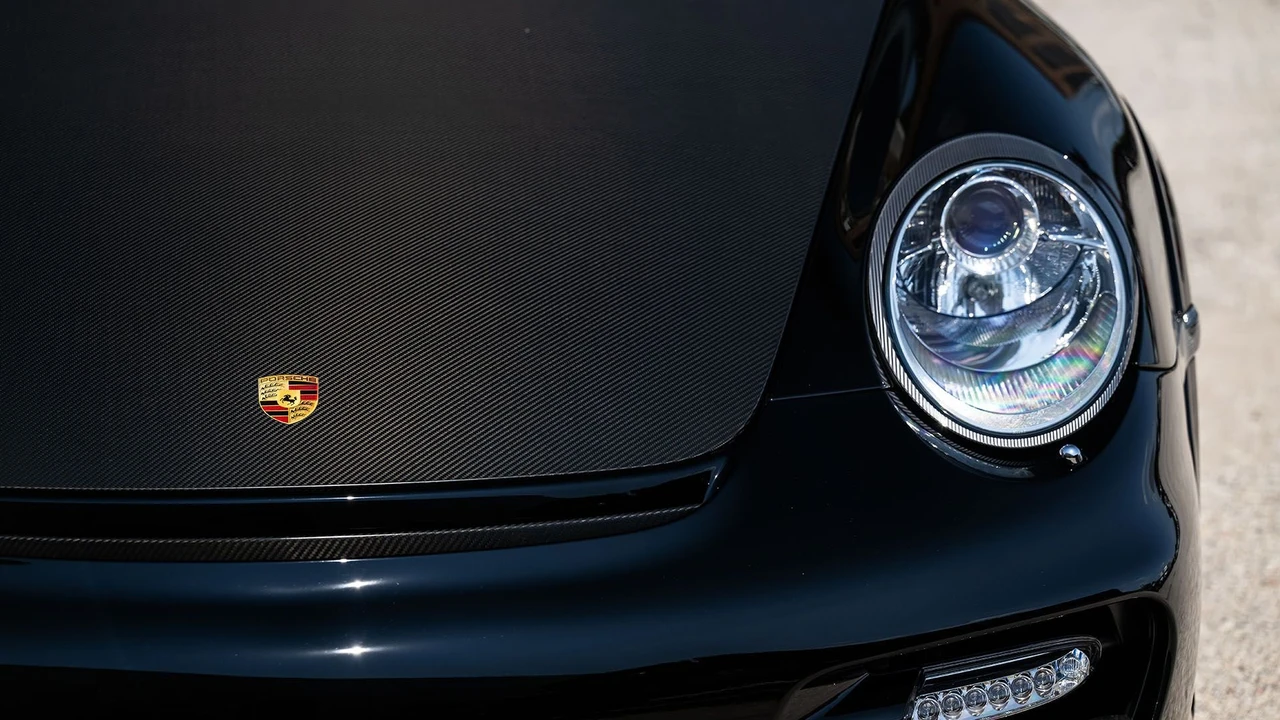 2011 Porsche 997 GT2 RS - Image 22 of 31