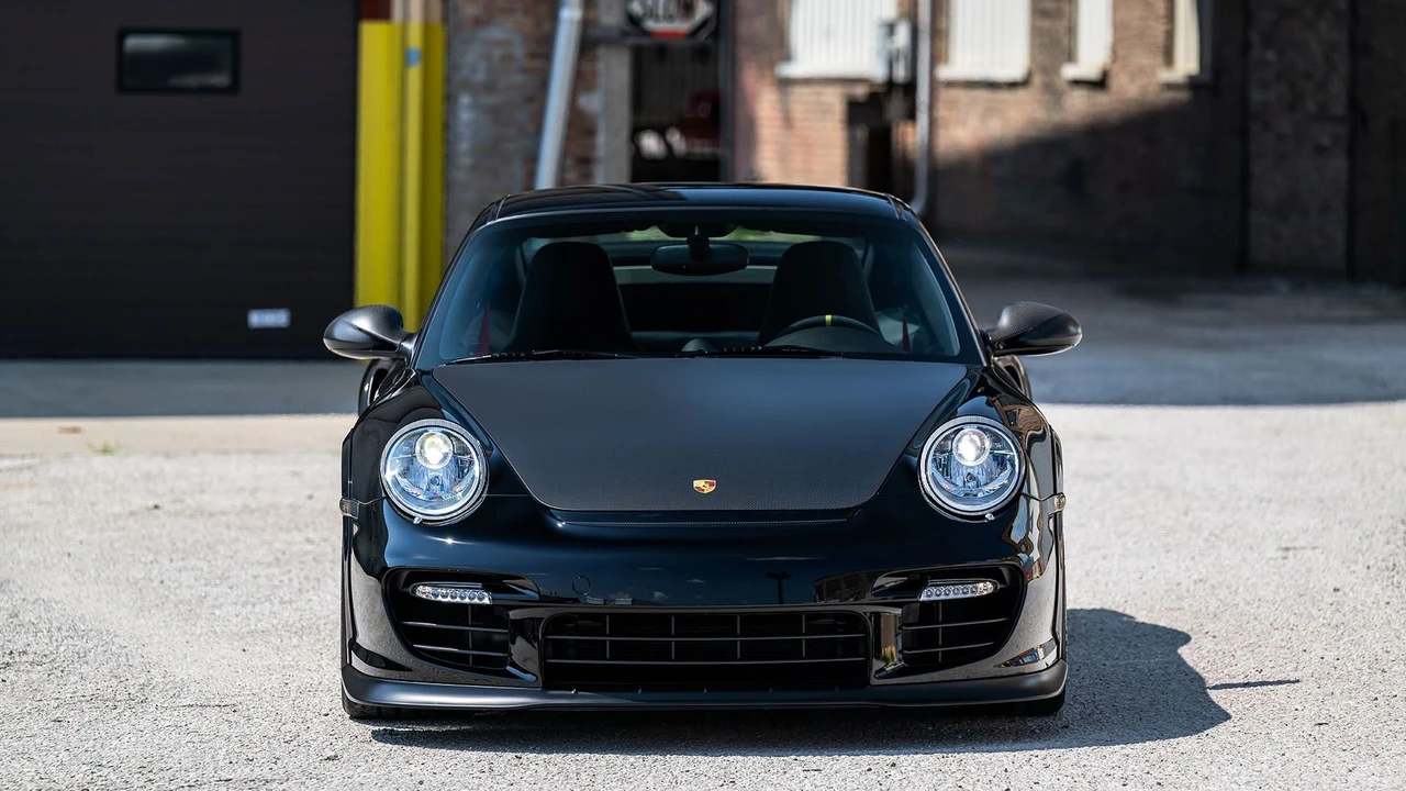 2011 Porsche 997 GT2 RS - Image 11 of 31