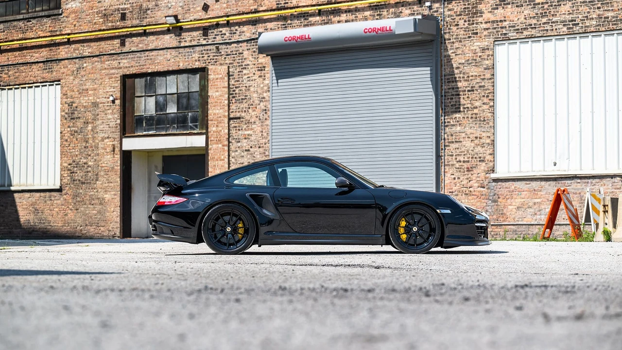 2011 Porsche 997 GT2 RS - Image 16 of 31
