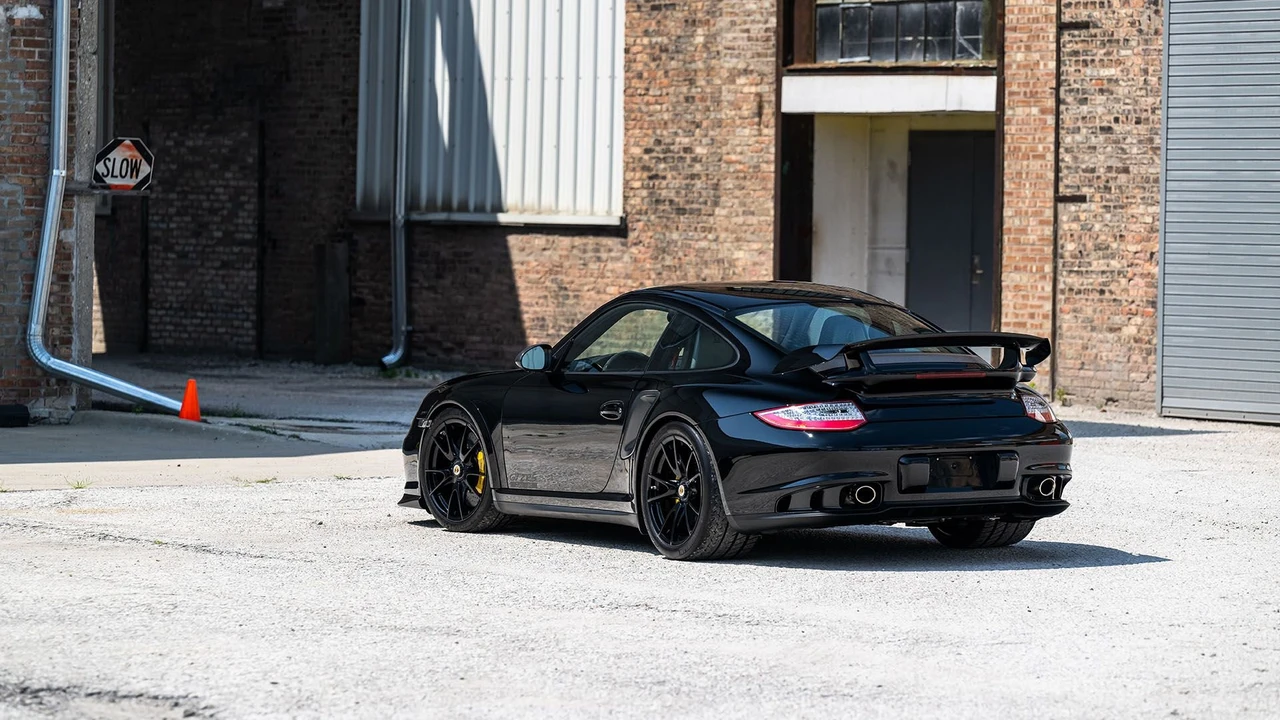 2011 Porsche 997 GT2 RS - Image 14 of 31