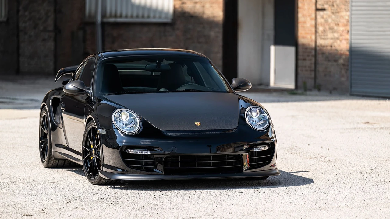 2011 Porsche 997 GT2 RS - Image 10 of 31