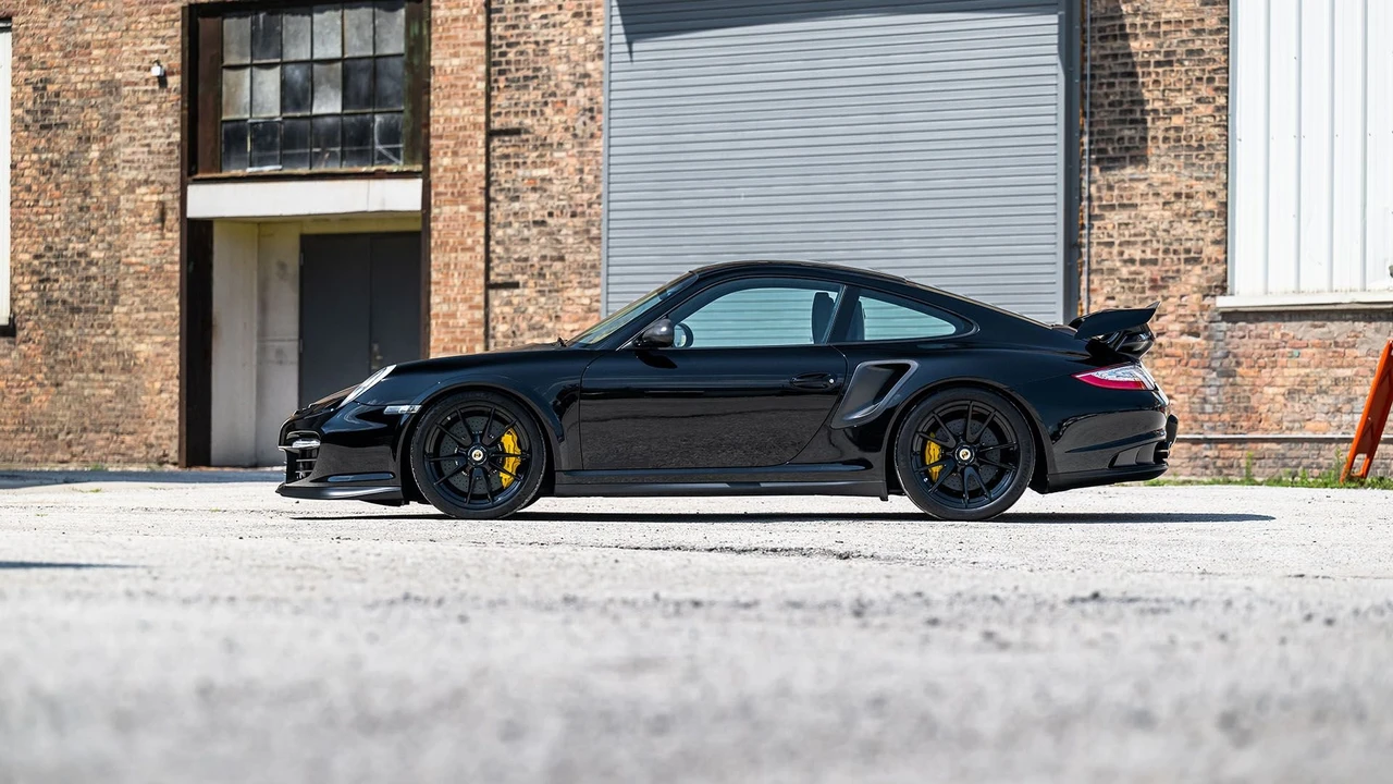2011 Porsche 997 GT2 RS - Image 13 of 31