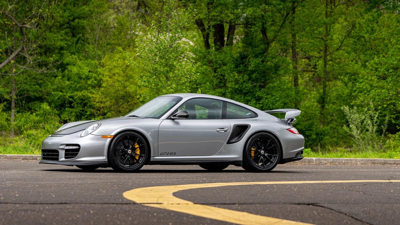 2011 Porsche 997 GT2 RS - Image 7 of 31